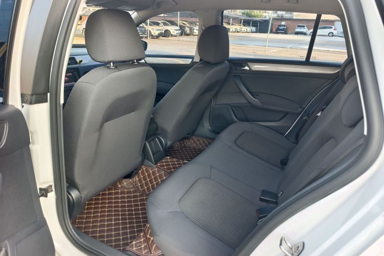 Volkswagen Santana 2016 car image #16