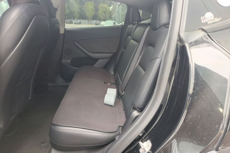 Tesla Model Y 2021 #17 Tesla Model Y 2021 car image #17