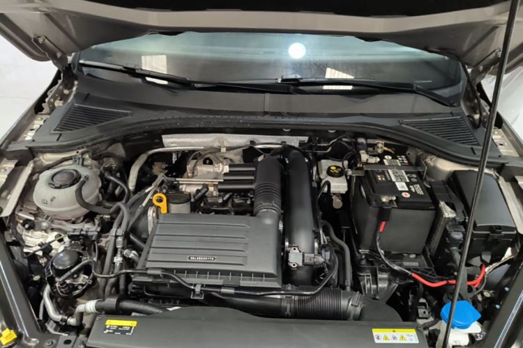 Volkswagen Bora 2023 car image #20