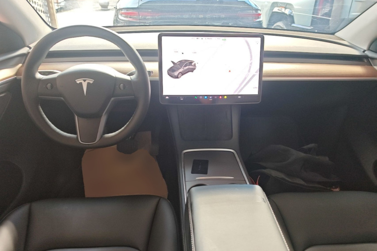 Tesla Model Y 2021 #11 Tesla Model Y 2021 car image #11