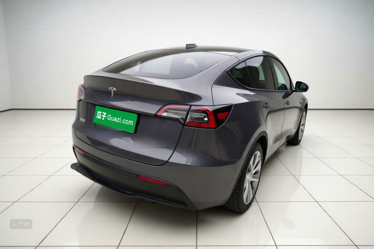 Tesla Model Y 2022 #5 Tesla Model Y 2022 car image #5