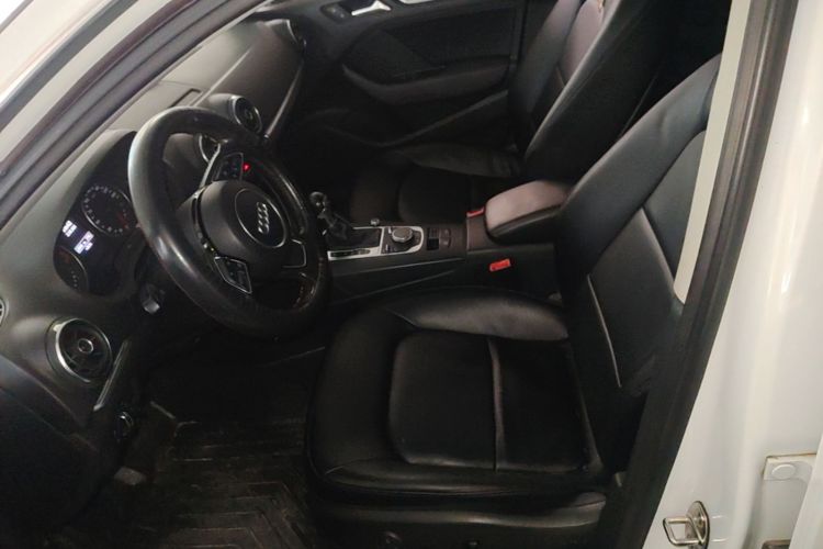Audi A3 2015 car image #15