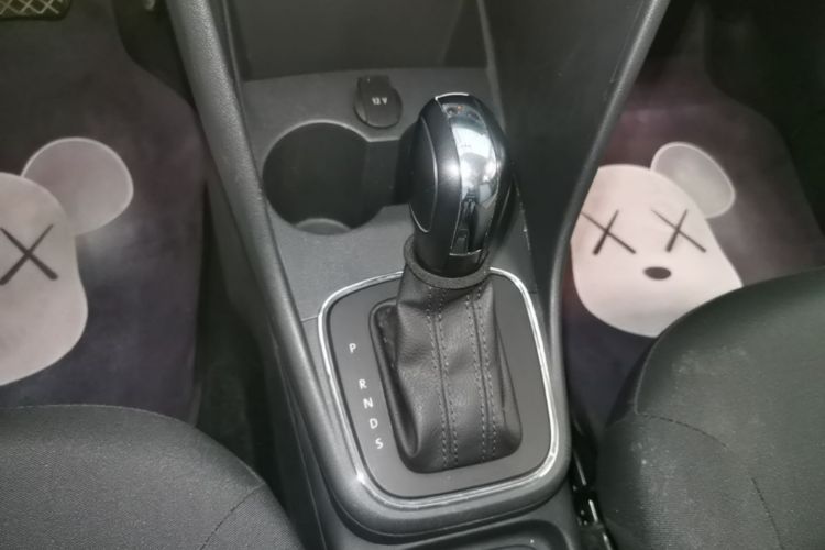 Volkswagen Polo 2019 car image #18