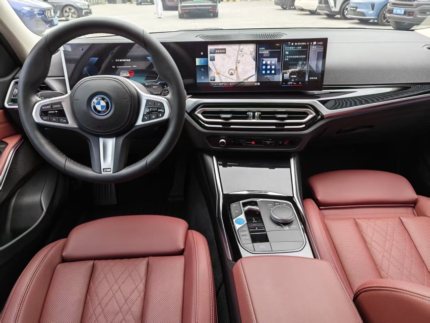 BMW i3 2023 car image #5