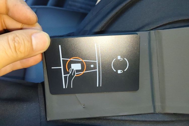 Tesla Model 3 2024 car image #9