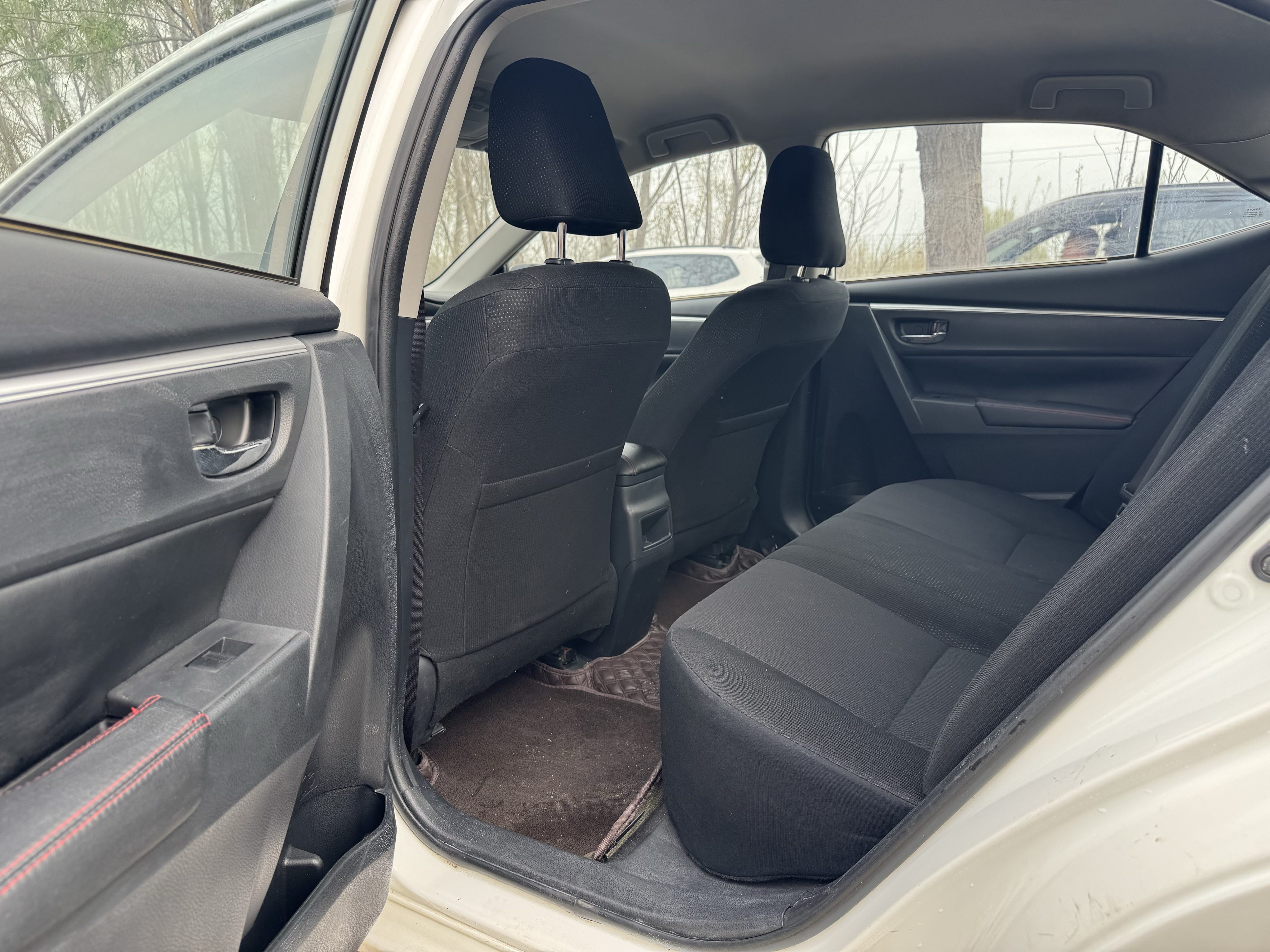 Toyota Corolla 2017 #11 Toyota Corolla 2017 car image #11