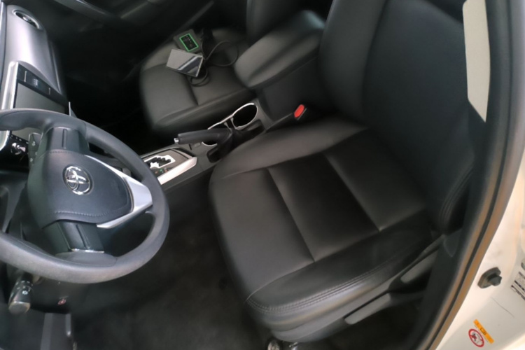 Toyota Corolla 2017 car image #19
