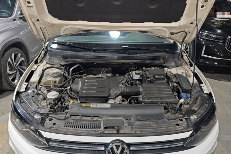 Volkswagen Polo 2020 car image #22
