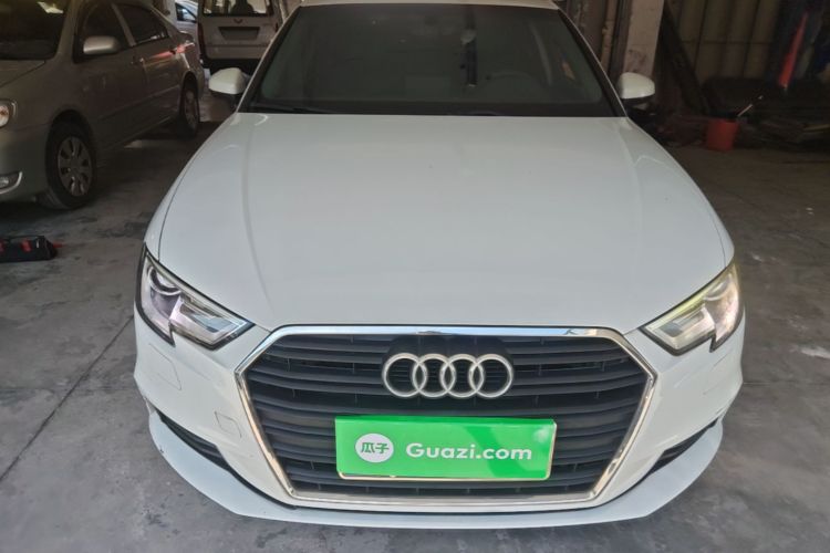 Audi A3 2018 car image #3