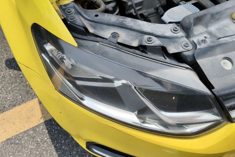 Volkswagen Polo 2016 car image #8