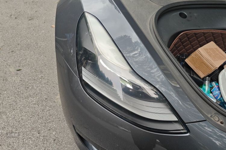 Tesla Model 3 2022 car image #8