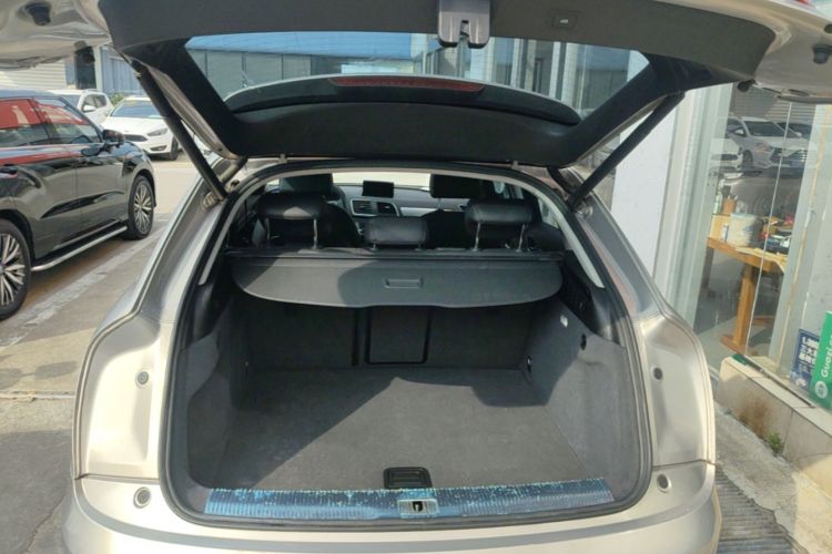 Audi Q3 2019 #19 Audi Q3 2019 car image #19