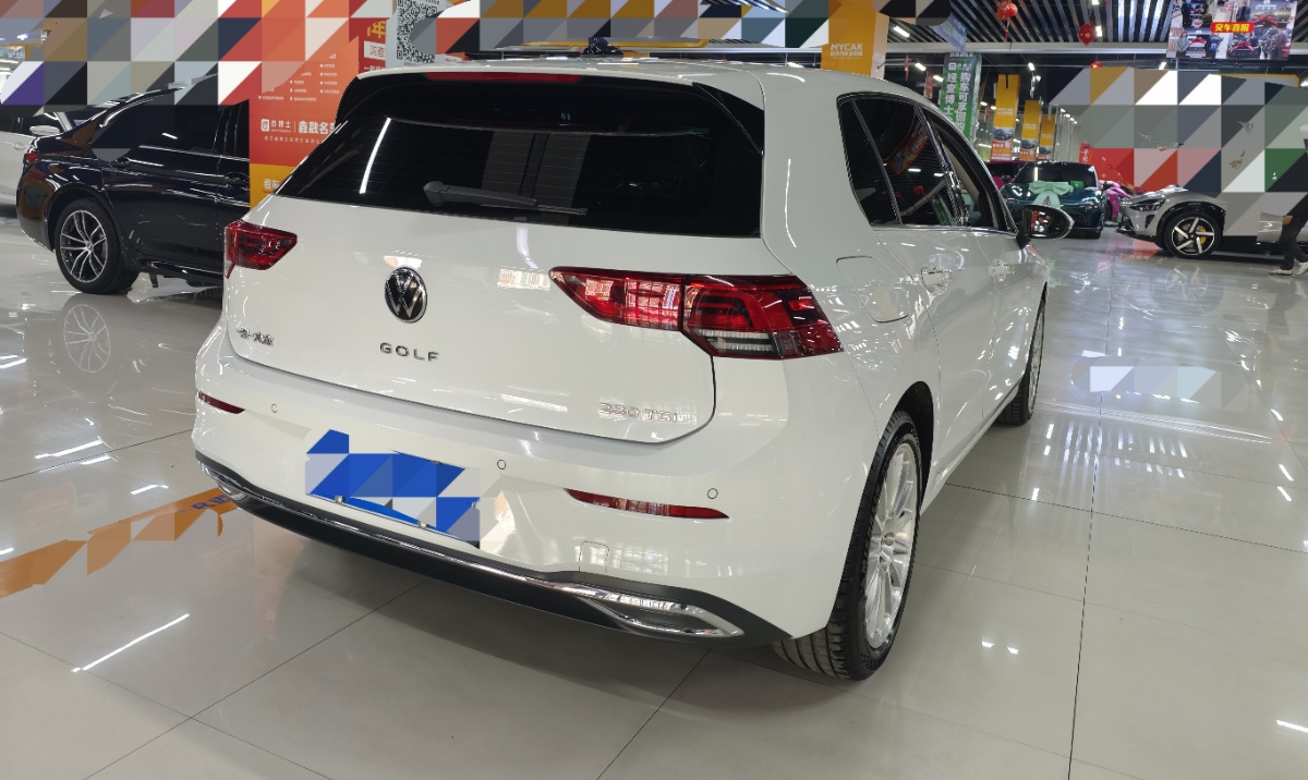 Volkswagen Golf 2021 car image #3