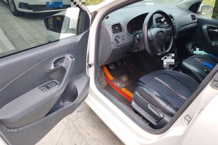 Volkswagen Polo 2018 car image #18