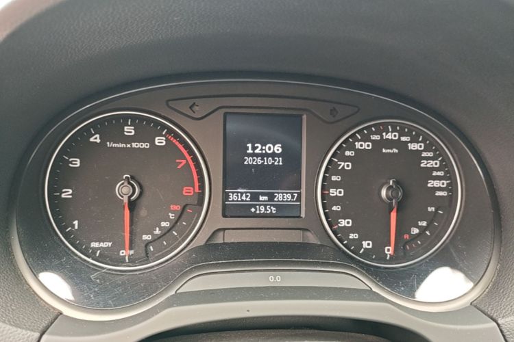 Audi A3 2019 изображение автомобиля #12