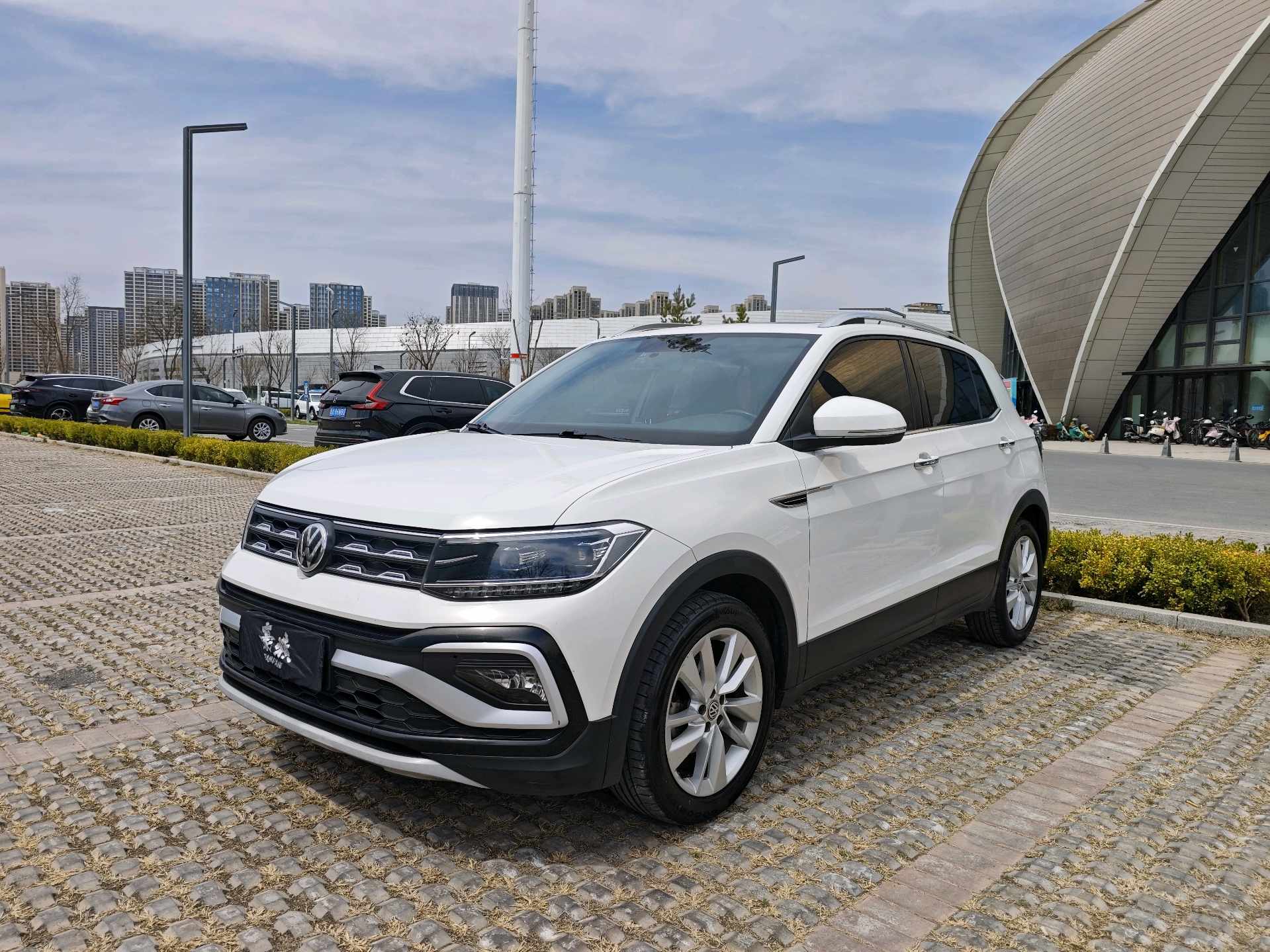 Volkswagen T-Cross 2019 Volkswagen T-Cross 2019 car image