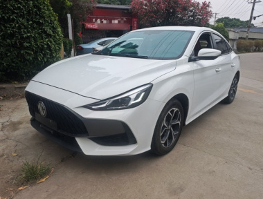 MG 5 2023 immagine di auto 
