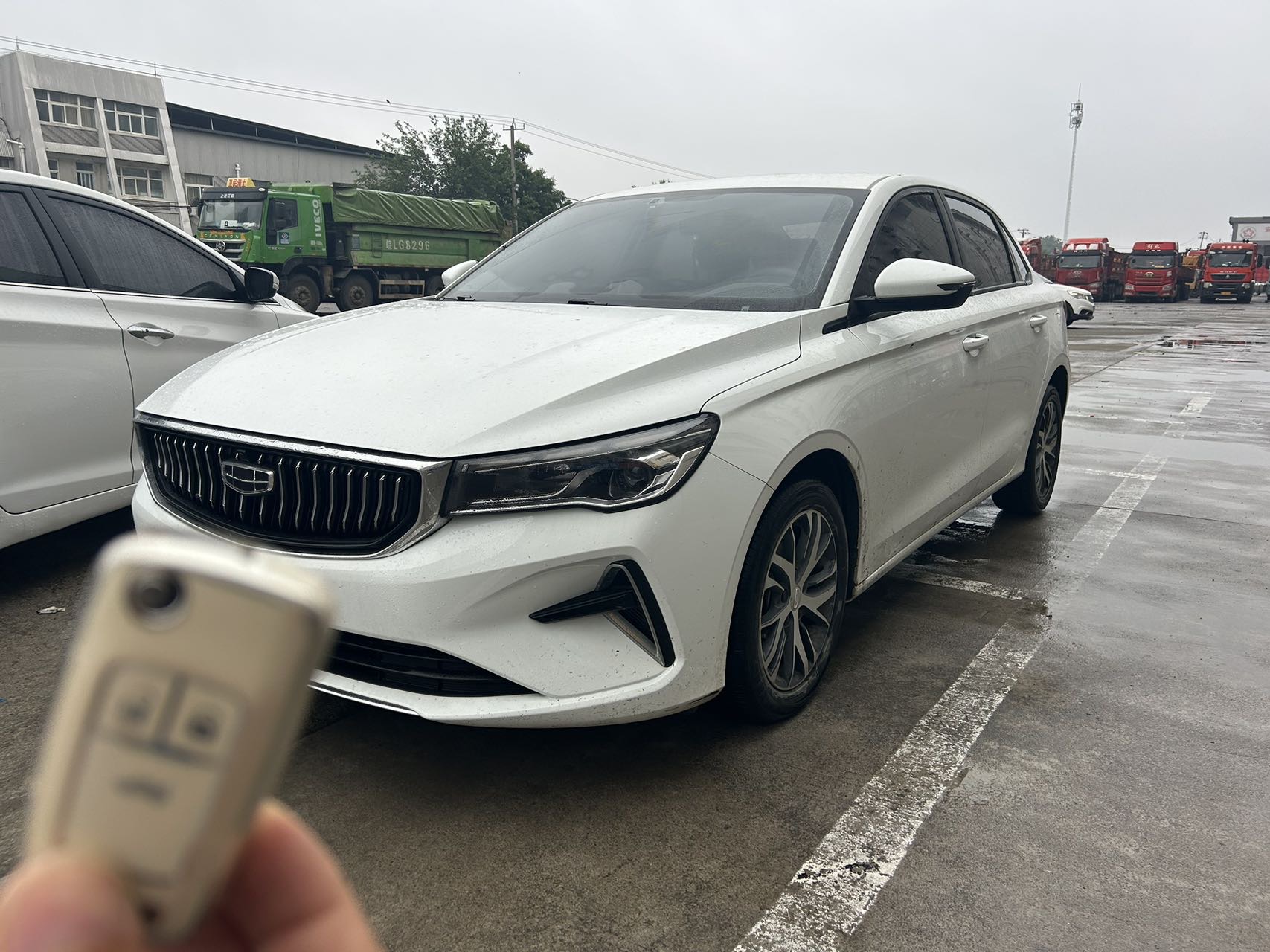 GEELY Emgrand 2023 image de voiture 