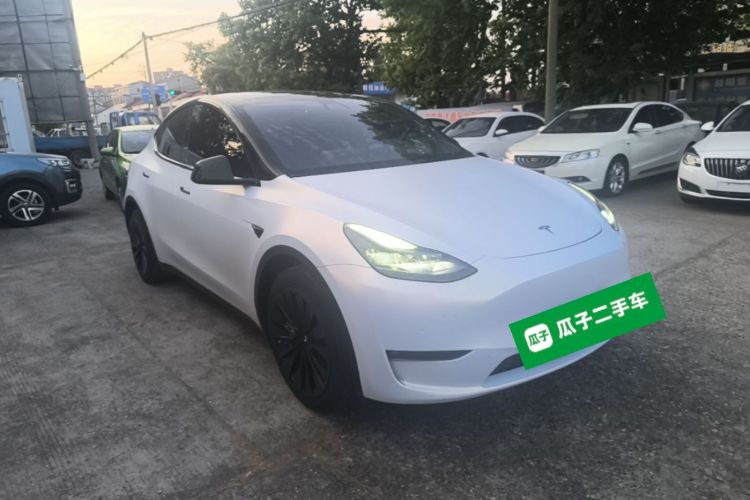 Tesla Model Y 2021 #4 Tesla Model Y 2021 car image #4