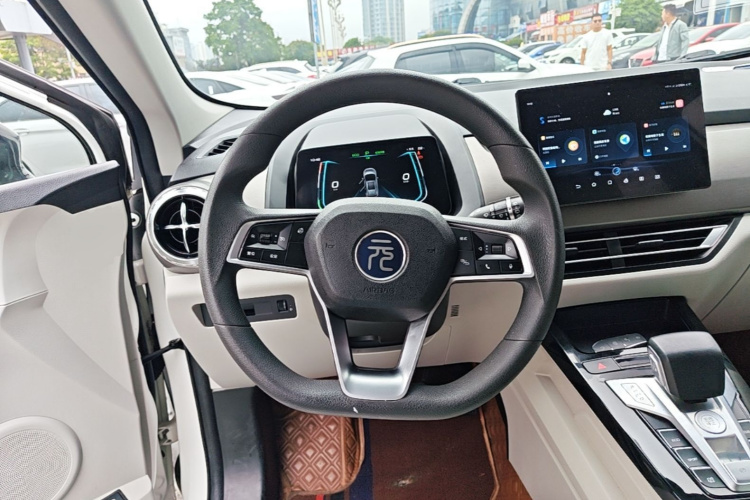 BYD Yuan Pro 2023 #11 BYD Yuan Pro 2023 car image #11