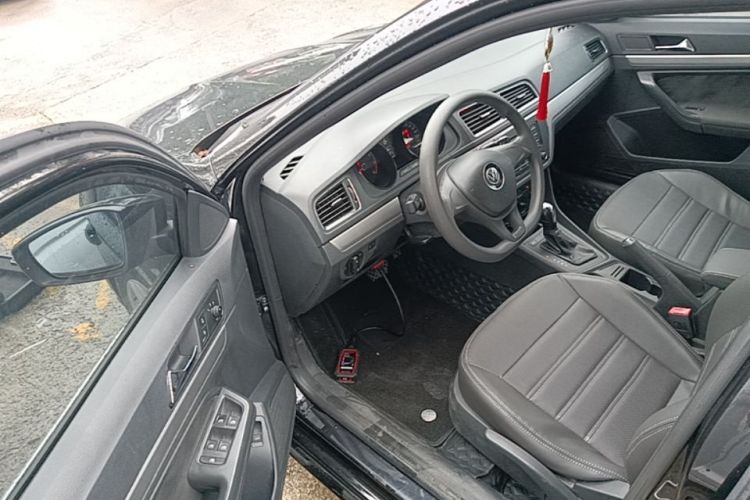 Volkswagen Lavida 2017 car image #16