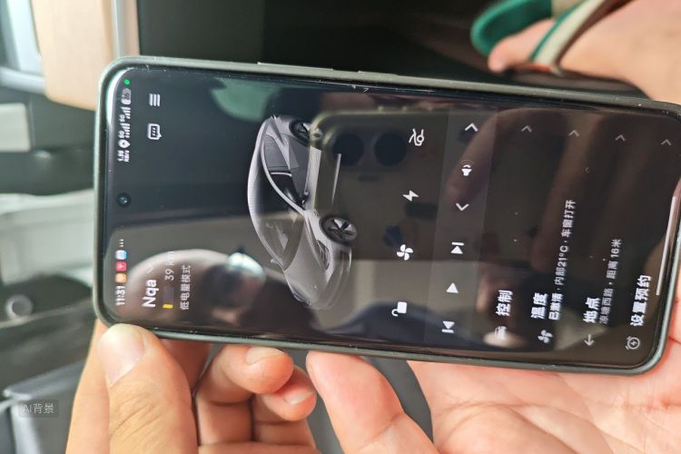 Tesla Model 3 2020 car image #10