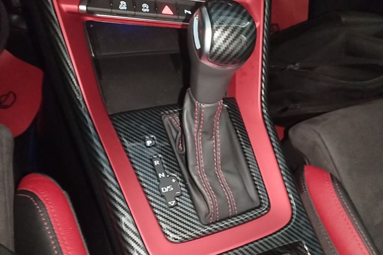 Audi Q3 2023 car image #14