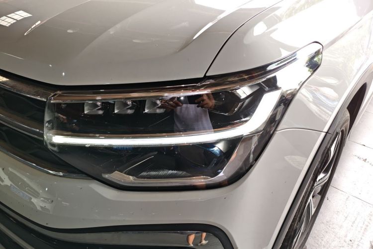Volkswagen Tharu 2023 car image #23