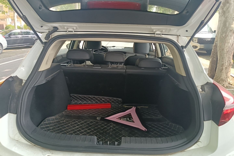 GEELY Emgrand GS 2019 #19 GEELY Emgrand GS 2019 car image #19