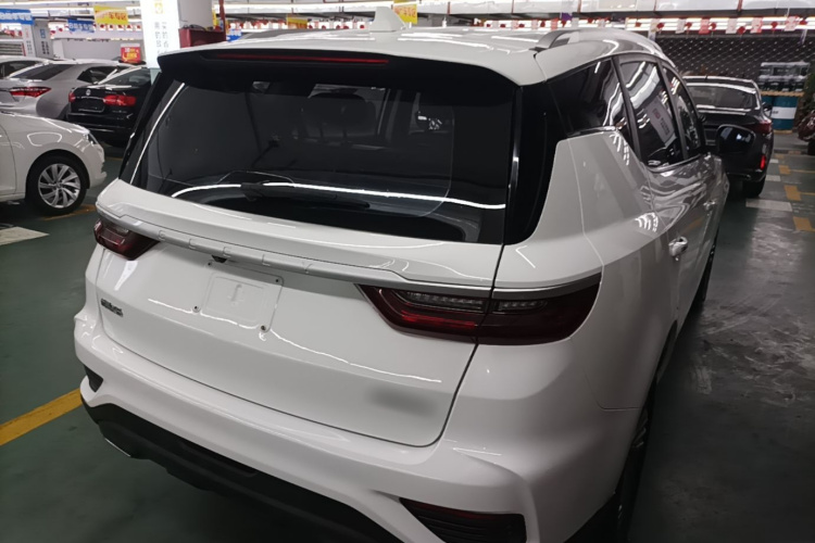 GEELY Vision X6 2021 صورة سيارة #5