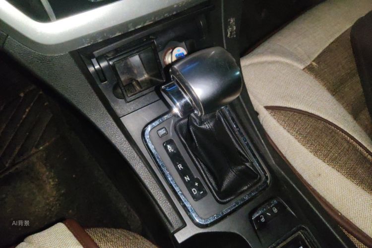 GEELY Emgrand 2015 car image #16