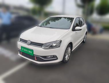Volkswagen Polo 2015 Volkswagen Polo 2015 car image