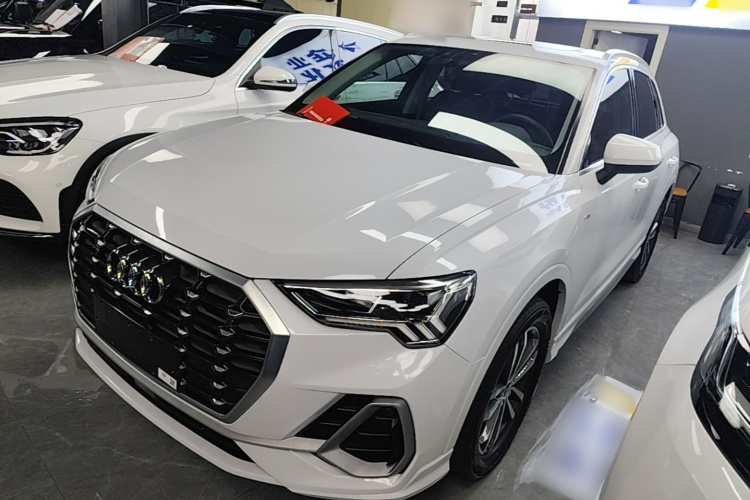Audi Q3 2021 #2 Audi Q3 2021 car image #2