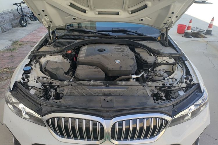 BMW 3 Series 2024 #22 BMW 3 Series 2024 car image #22