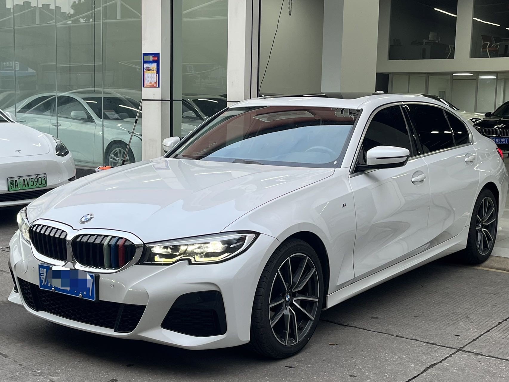 BMW 3 Series 2020 car image 