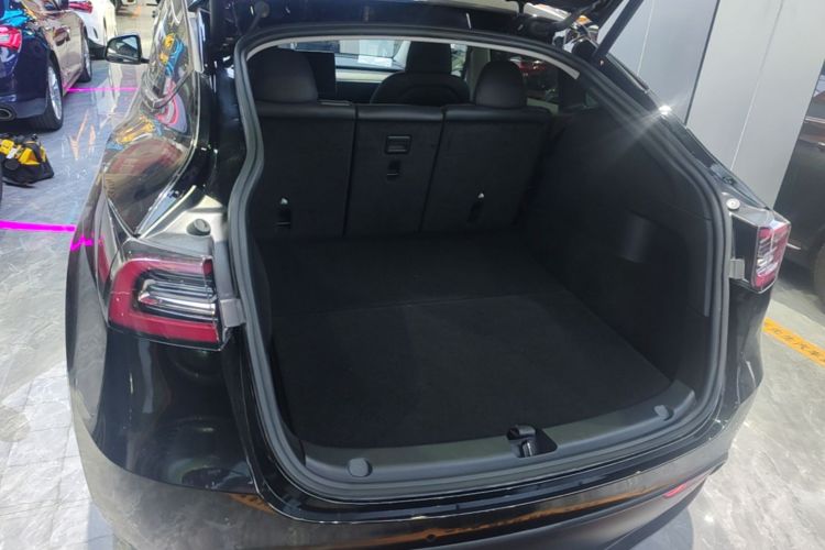 Tesla Model Y 2022 #19 Tesla Model Y 2022 car image #19