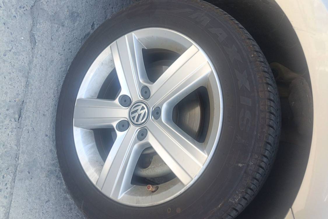 Volkswagen Golf 2016 car image #9