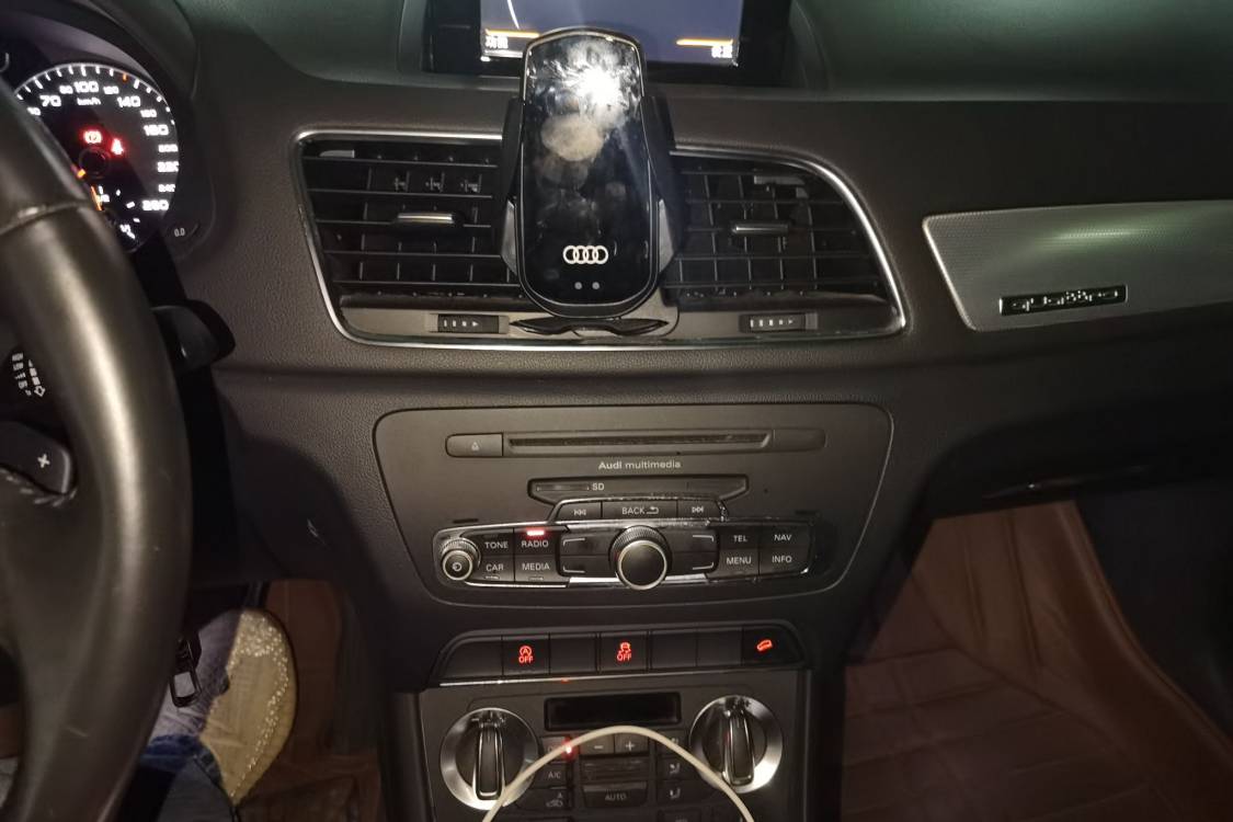 Audi Q3 2014 #26 Audi Q3 2014 car image #26