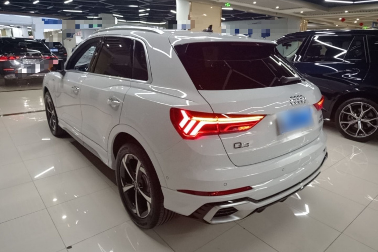 Audi Q3 2025 imagen de coche #5