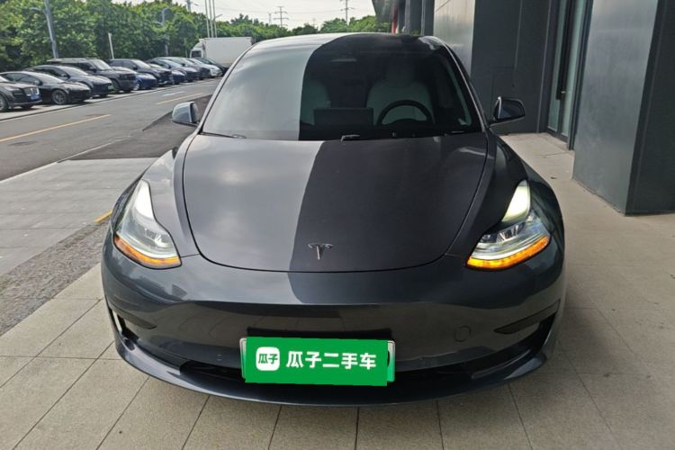 Tesla Model 3 2022 car image #3