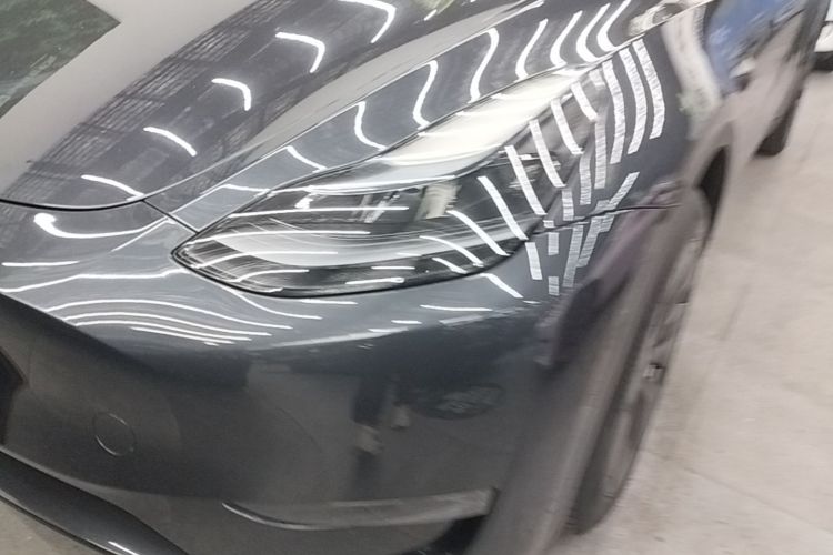 Tesla Model Y 2024 car image #23