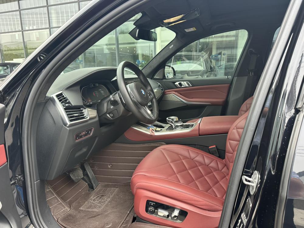 BMW X5 2023 car image #9