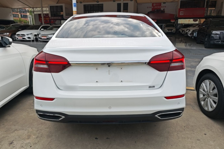 GEELY Emgrand 2021 car image #4