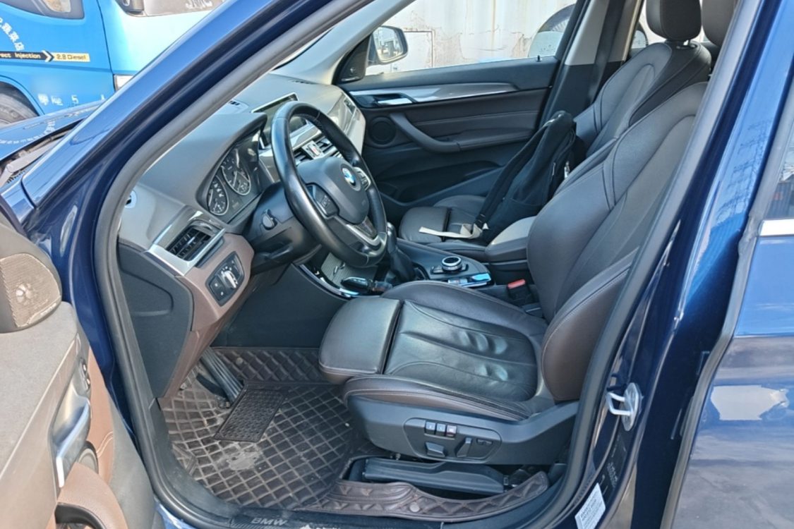 BMW X1 2018 immagine di auto #18