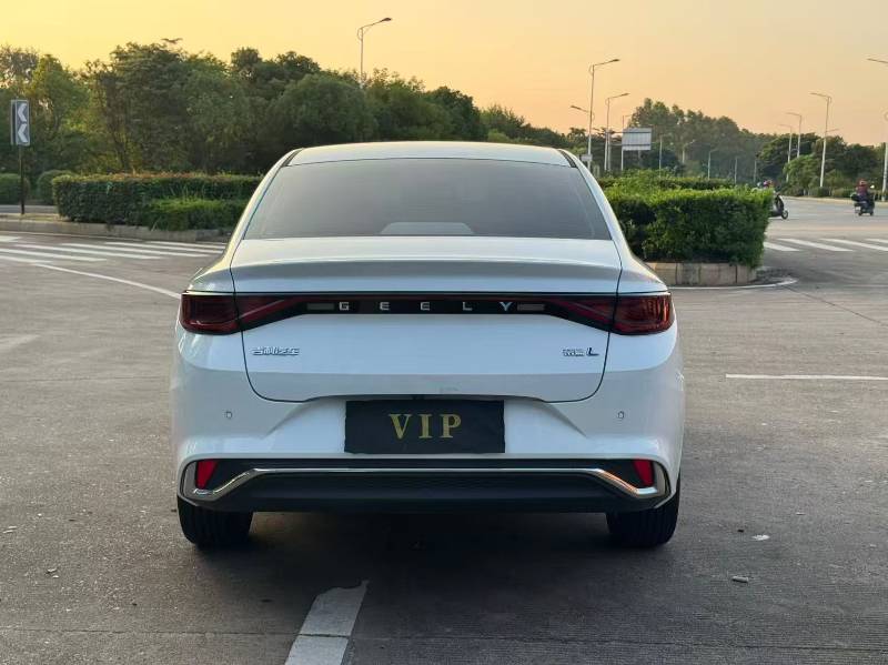 GEELY Emgrand L 2022 car image #4