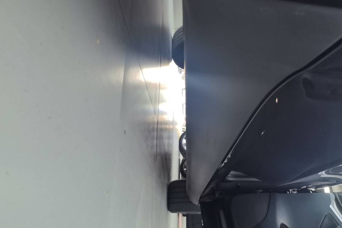 Tesla Model Y 2024 car image #9
