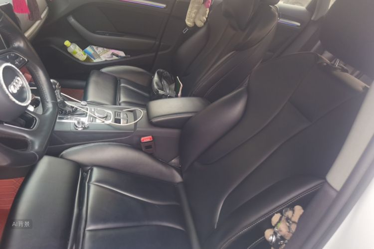 Audi A3 2019 car image #17