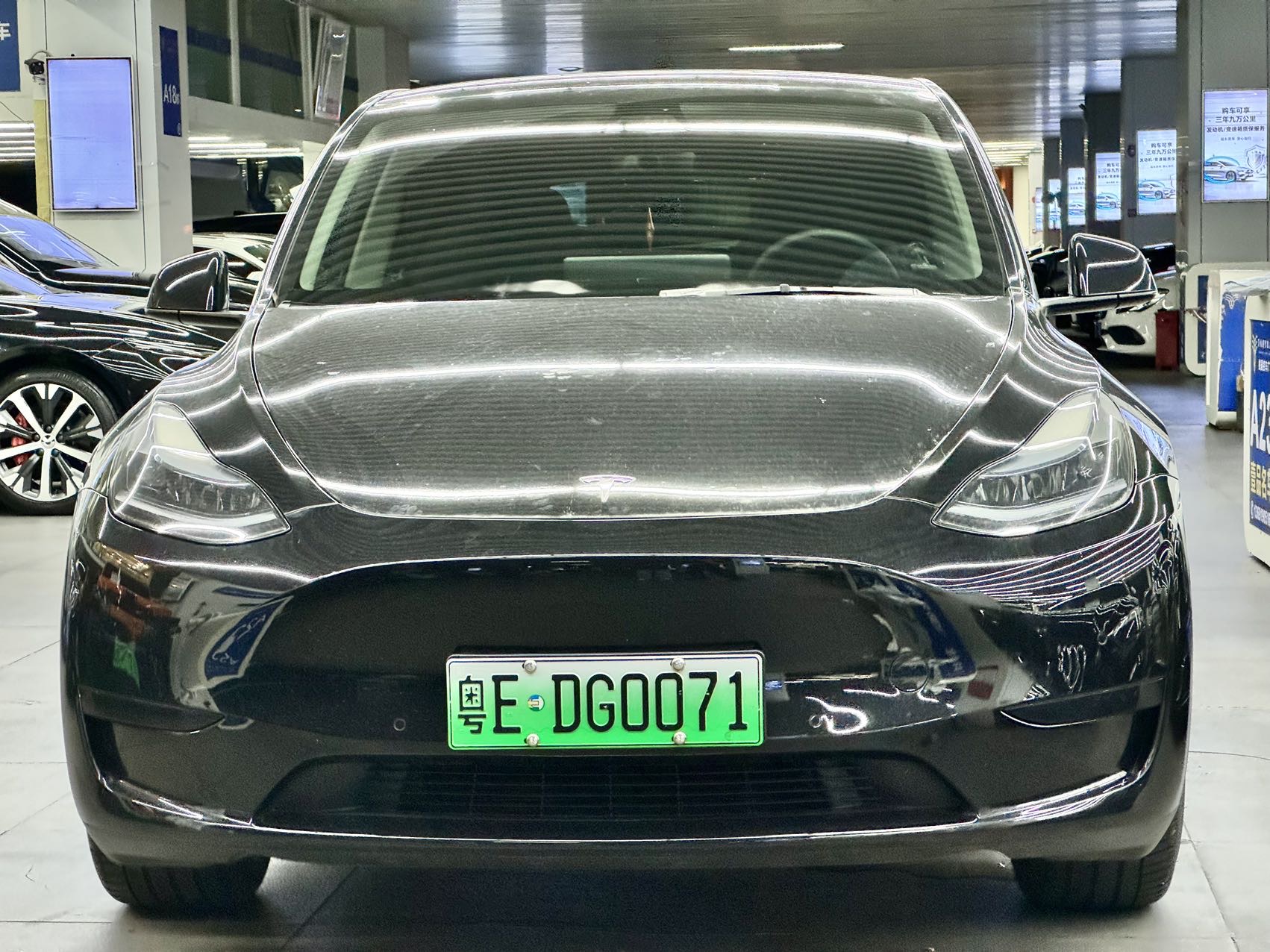 Tesla Model Y 2022 immagine di auto #4