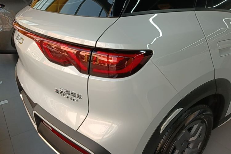 BYD YuanUP 2025 #8 BYD YuanUP 2025 صورة سيارة #8