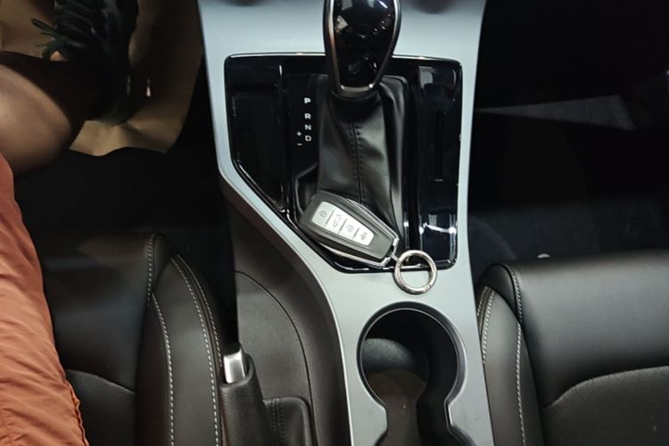 GEELY Emgrand 2022 car image #14